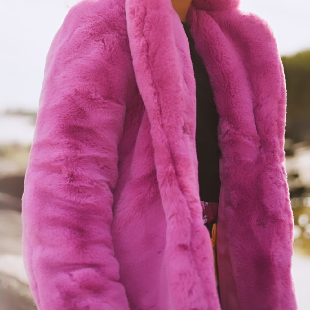 Apparis KIDS size 10 pink faux fur coat